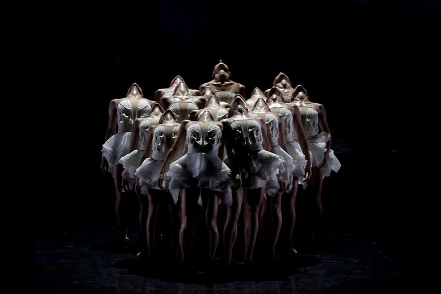 Danse « Le Lac des Cygnes » par le Ballet Preljocaj à Ollioules - 1